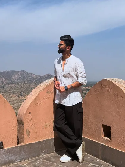 Another perspective of my 'Rule the world' look, with a beautiful landscape in the background.