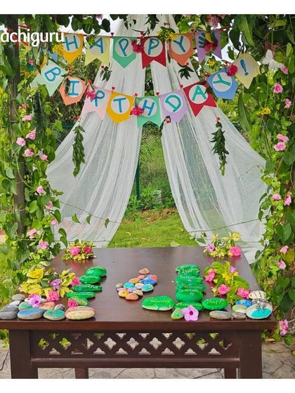 A co-farmer recently celebrated a birthday at Abhivrudhi Farm. The family decorated this beautiful spot with vine leaves and painted pebbles, creating a sustainable and heartfelt celebration.