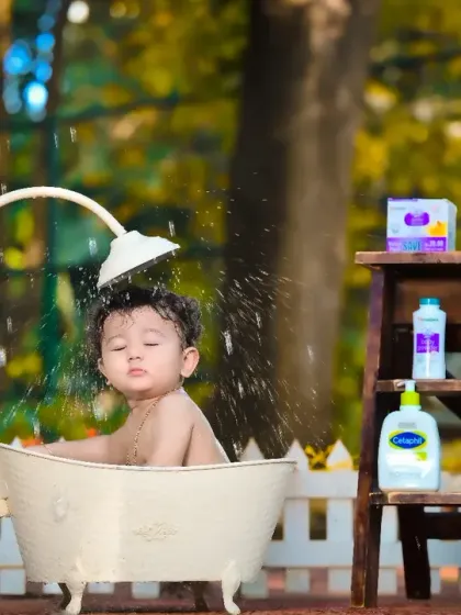 Splish, splash, and a whole lot of fun. An outdoor bathtub shoot is a perfect way to celebrate a first birthday. I love capturing the pure delight of water play against a natural backdrop. These sessions are always full of energy and authentic smiles.