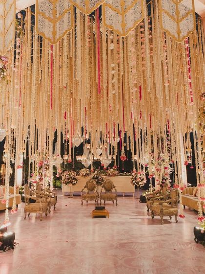Royal Sanctuaries: Grand Wedding Mandaps & Receptions photo 42