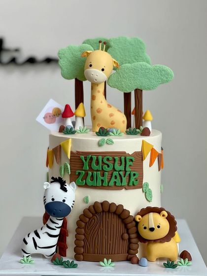 Cakenest - Online Baking & Business School Fun Themed & Character Cakes photo 26