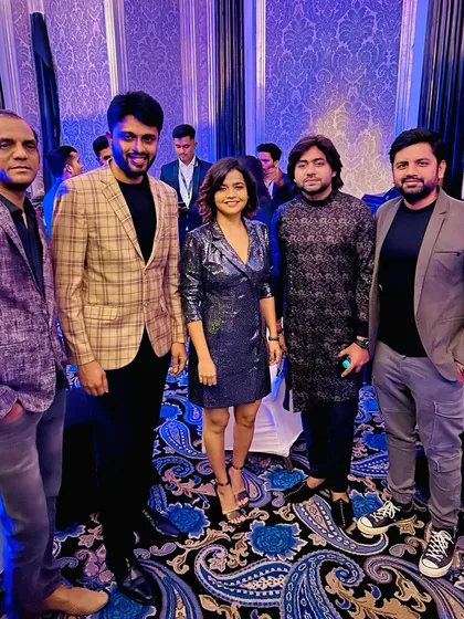 Sharing the stage with the amazing mentalist Suhani Shah. Our musical act was part of a larger corporate entertainment package for SBI at the Taj Mumbai.
