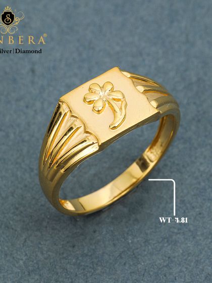 This men's gold ring showcases a clean, rectangular face with a simple floral engraving. At 3.81 grams, it's a stylish and understated piece suitable for daily wear.
