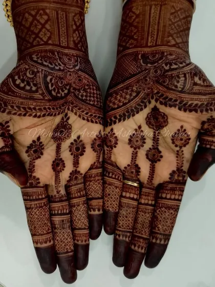 A close-up of the rich mehendi stain. The deep, dark color is what every client hopes for, and I'm proud to deliver it.