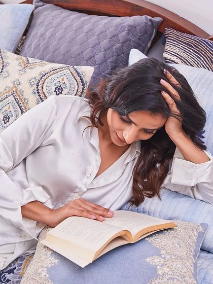 Ekaani - Luxury Home & Spiritual Decor Luxurious Linens: Cushions & Bedcovers photo 3