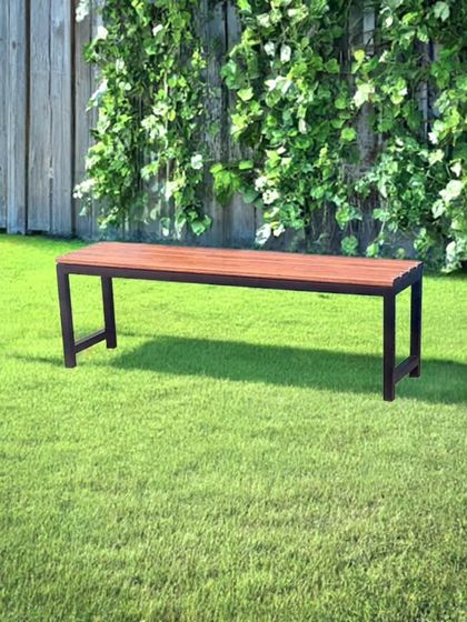 This simple and durable outdoor bench is a great addition to the outdoor areas of banquet halls or hotels, providing extra seating for guests.