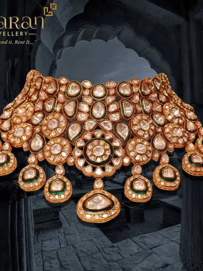 Here is a closer look at the incredible craftsmanship of my polki and kundan jewellery. Each stone is set by hand to create a breathtaking design that feels both traditional and timeless, perfect for a bride who values artistry.