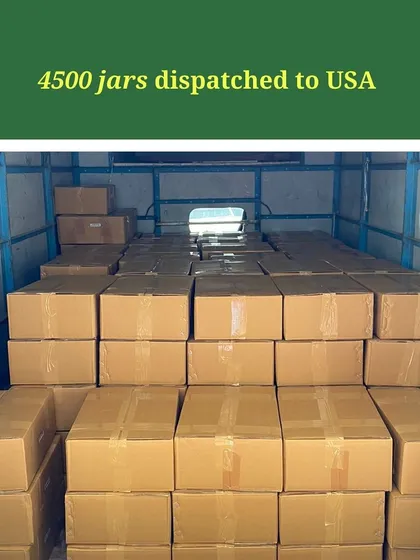 4500 jars dispatched to the USA! Seeing our products fill up a truck like this is a testament to the love and demand for authentic Indian flavours worldwide.
