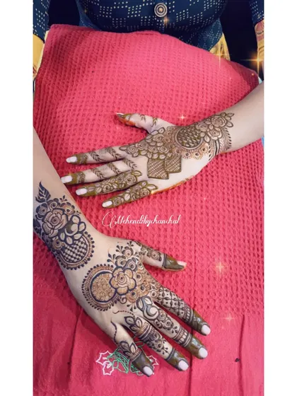 A different style for Diwali, with a focus on rose motifs and check patterns.