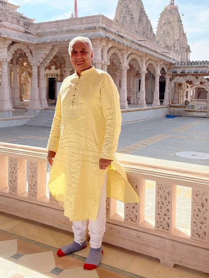 Did you know hemp fabric is one of the most sustainable materials available? It's strong, durable, and requires less water to grow. Here, a client embraces style and sustainability in his natural hemp kurta.