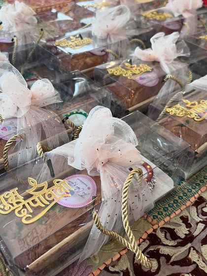 Kopal Bhargava - Custom Designer Cakes Beyond the Cake: Desserts & Gifting photo 8