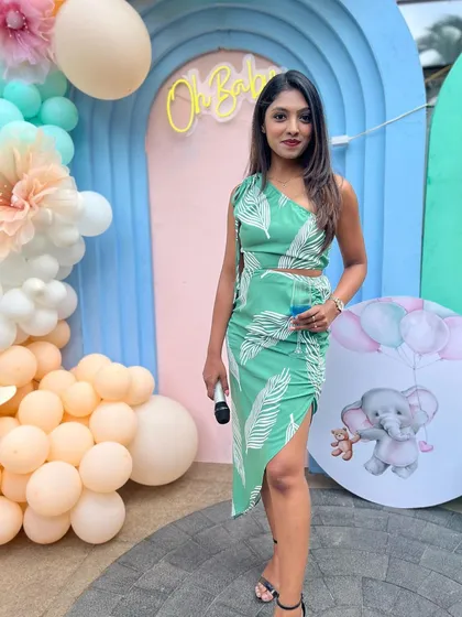 It was a joy to host this beautiful and fun-filled baby shower. From corporate boardrooms to intimate family celebrations, I adapt my style to make every moment special and personal.