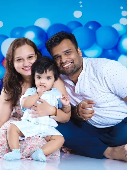 The whole family joins in for a photo during the Baby Shark themed birthday shoot.