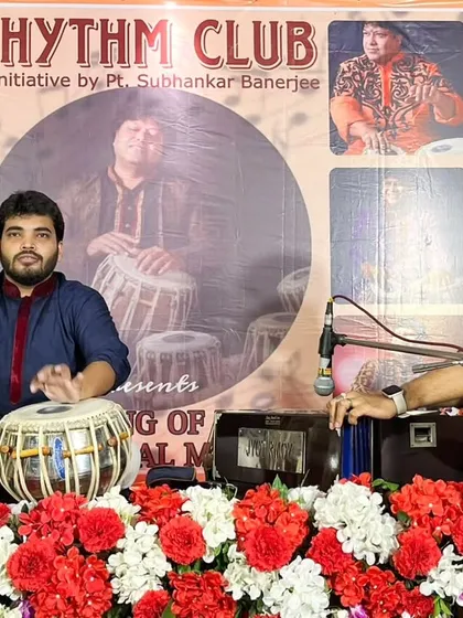 Another angle from my solo recital at Rhythm Club. The energy from the audience is always a huge source of inspiration.