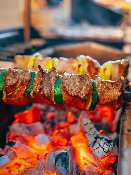 Nothing beats the sizzle and aroma of a live BBQ. We bring the grill to you, serving up perfectly charred, marinated meats and vegetables that are always a crowd-pleaser.