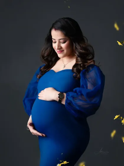 Abhinandan Photography - Maternity Photography Elegant Gown Portraits photo 5