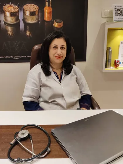 This is me in my clinic, where I combine my passion for Ayurvedic medicine with creating products for your well-being. My goal is to bring you authentic, effective care rooted in science.