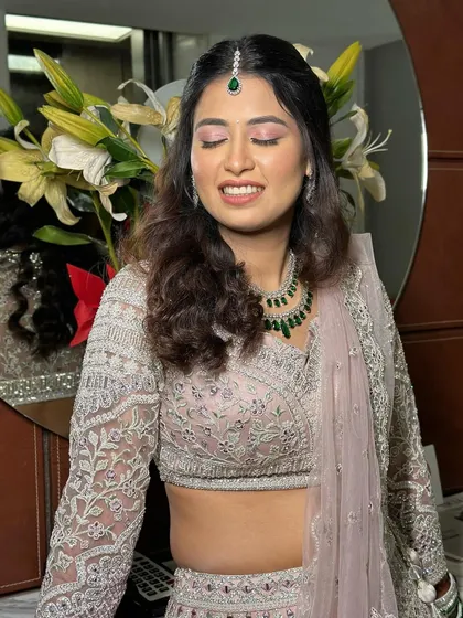 A close-up on the soft pink eyeshadow and glowing cheeks. These details are key to creating a fresh, youthful, and romantic bridal look that feels both modern and timeless.