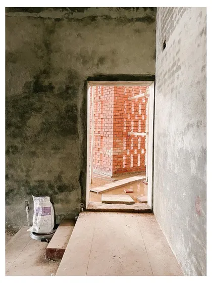 Duplicate of the doorway view.