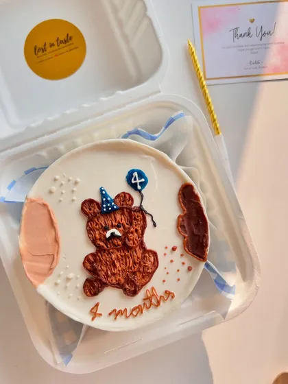 These images provide additional views of my hand-piped illustration cakes, showing the care and detail from every angle.
