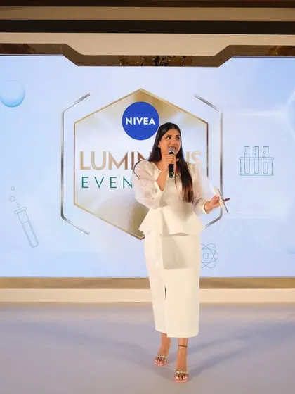 Hosting the Nivea Luminous Evenglow product launch. My role as a brand event presenter is to clearly communicate the product's value while creating a sophisticated and memorable atmosphere.