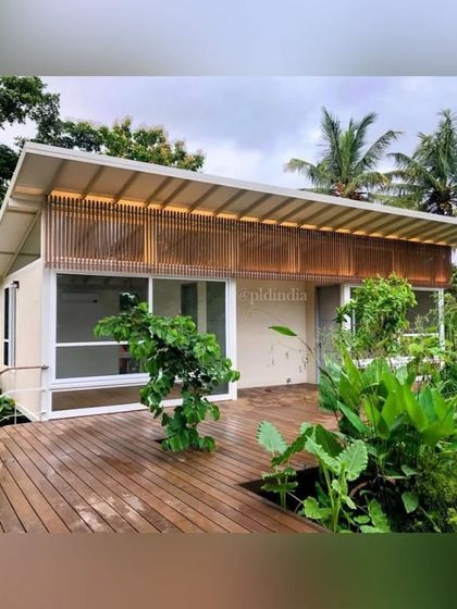 Poolside & Waterside Living photo 17