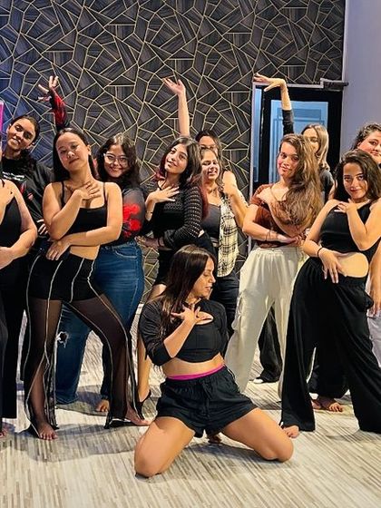 Another power pose from our workshop attendees. We love hosting these weekend sessions to dive deep into a single, high-energy routine.