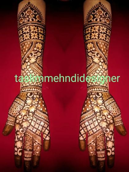 Intricate Bridal Hands photo 9