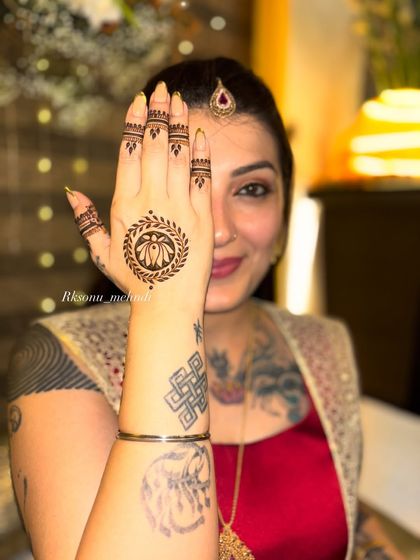 Sonu - Bridal & Wedding Mehndi Modern & Minimalist Mehndi photo 9