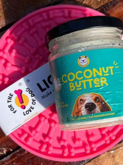 My Coconut Butter is a wonderful treat, especially in winter, as it helps keep your dog's coat healthy and skin moisturized. It's paired here with a lick mat for a fun enrichment activity.