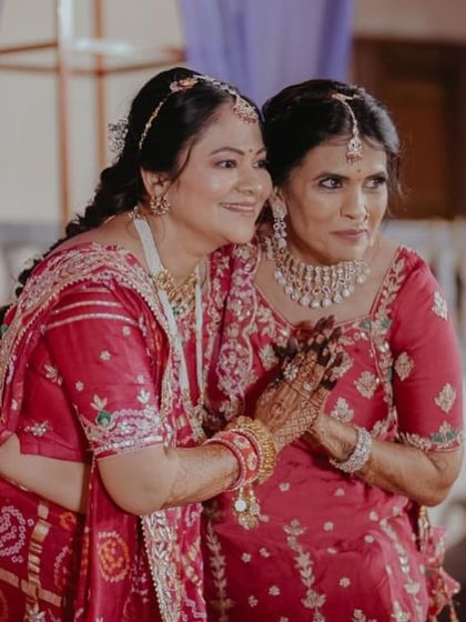 Elegant Looks for Wedding Guests photo 3