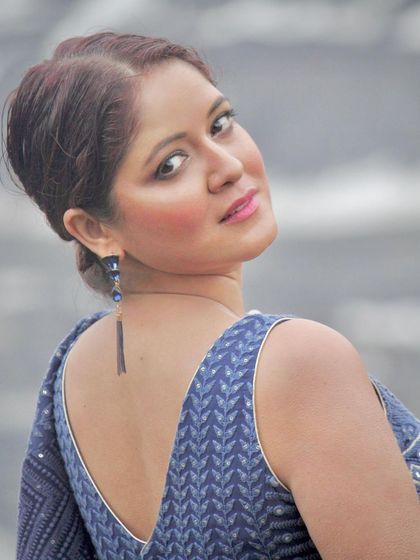 A lovely over-the-shoulder shot.