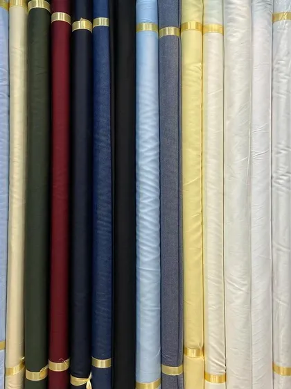 For a timeless look, I offer a wide selection of solid-colored pure cotton fabrics, perfect for essential dress shirts for any wardrobe.