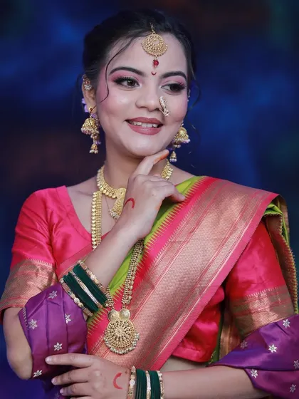 A beautifully captured photo of a Maharashtrian bride, a look created by one of my students in just two months.