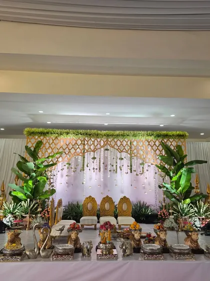 A symmetrical shot of the elegant and traditional stage setup.