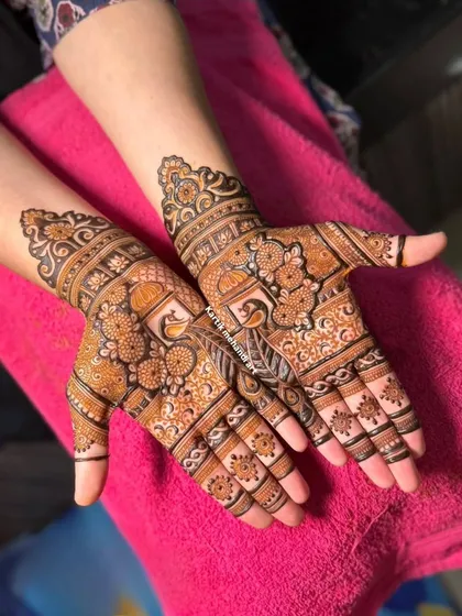 We offer trial sessions to ensure you are completely happy with your design. This allows you to see the intricate patterns and test the rich, dark stain of our natural henna before your main event.