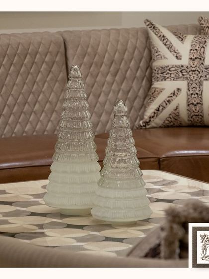 Country Villa Decor - Vintage & Classic Furniture Finishing Touches: Vases, Candle Holders & Tabletop Decor photo 17