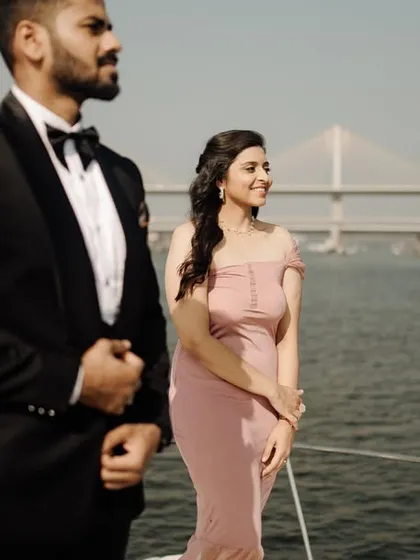 A glamorous evening on a yacht in Goa, with the sea and the city bridge as your backdrop. This is for couples dreaming of a sophisticated and elegant pre-wedding shoot.