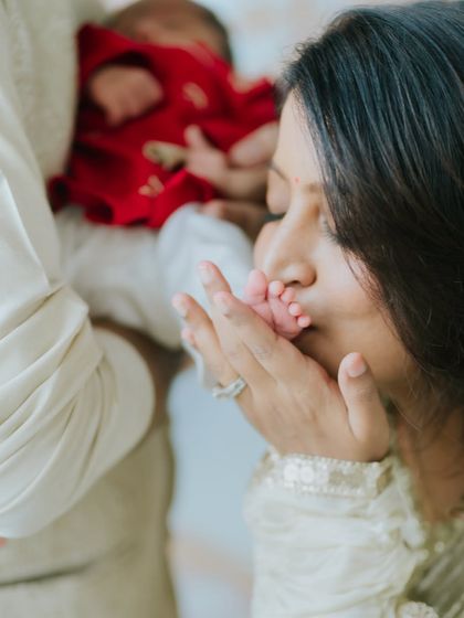 Heartwarming Family & Sibling Portraits photo 57