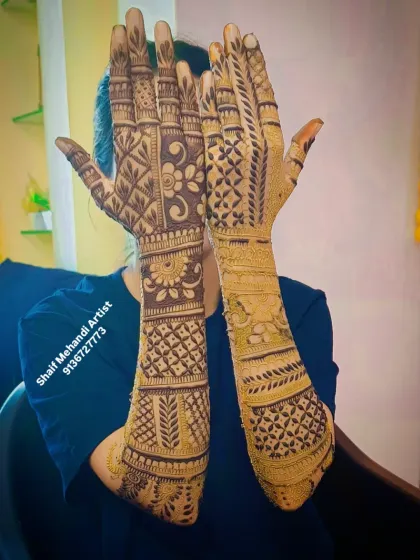 This full-coverage design is perfect for making a statement at any festival or party. I use fine lines and detailed patterns to create a rich and luxurious look that extends up the arm.