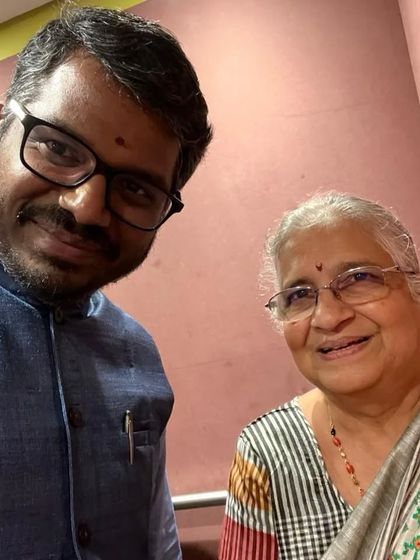A selfie with Smt. Sudha Murthy. It was an honor to share the stage and spend time with her.