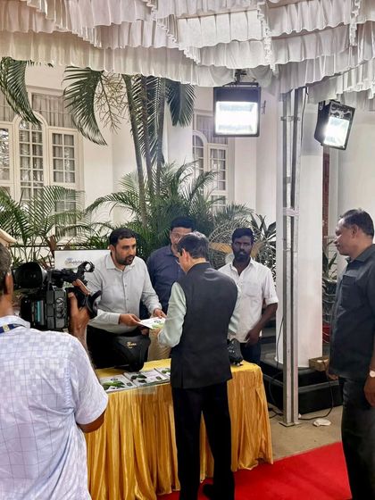 Our team demonstrating our products to the Governor and the media at the Raj Bhavan event.
