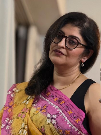 A closer look at my festive styling. The combination of a traditional saree with a simple, modern blouse creates a balanced and elegant look, perfect for celebrating with loved ones.