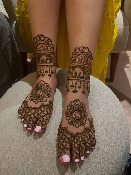 Another angle of the elephant-themed foot mehandi, showing the complete design.