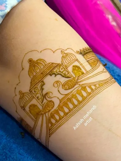 The initial sketch of a doli design, showing how the intricate patterns begin to take shape.