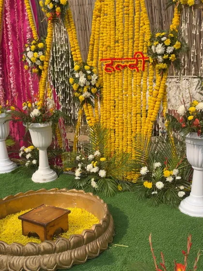 I host vibrant Haldi ceremonies that are full of color and joy. My lawn space can be transformed with traditional marigold and floral decor to create the perfect setting for your pre-wedding celebrations.