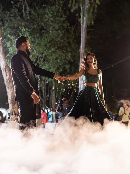 Taniya Dudani - Wedding & Sangeet Choreography Romantic Couple Dances photo 38