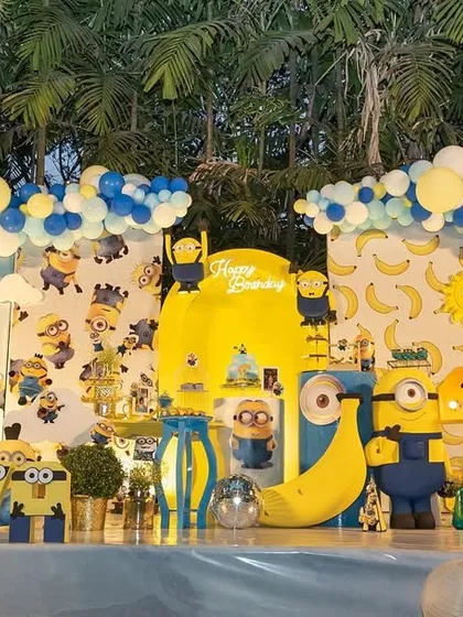 I brought the playful world of Minions to life for this vibrant outdoor birthday bash. The setup was filled with cheerful yellow and blue, banana motifs, and all the favorite characters, creating a fun-filled atmosphere that was a huge hit with the kids and parents alike.