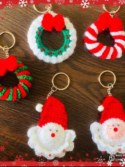 These Christmas-themed keychains, featuring wreaths and Santa faces, are perfect for adding to gift hampers or as small, festive presents.