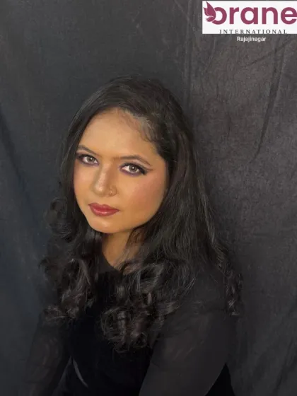 Glamour & Party Makeup photo 22